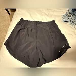 lululemon athletica Women's Black Shorts size 8 Tall